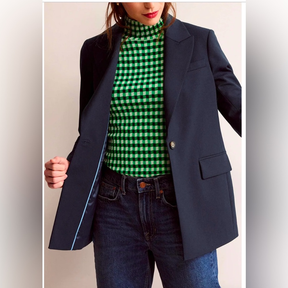 Boden Bloomsbury Single Button Navy Blazer in 
Size 10P NWOT